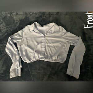 A blue long sleeve top that looks formal and is also casual to wear!✨